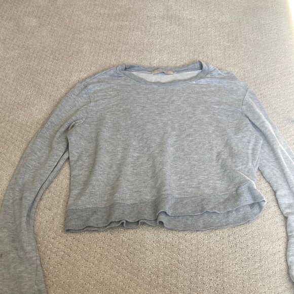 Gray cropped light sweater/long sleeve pull over - Picture 1 of 3